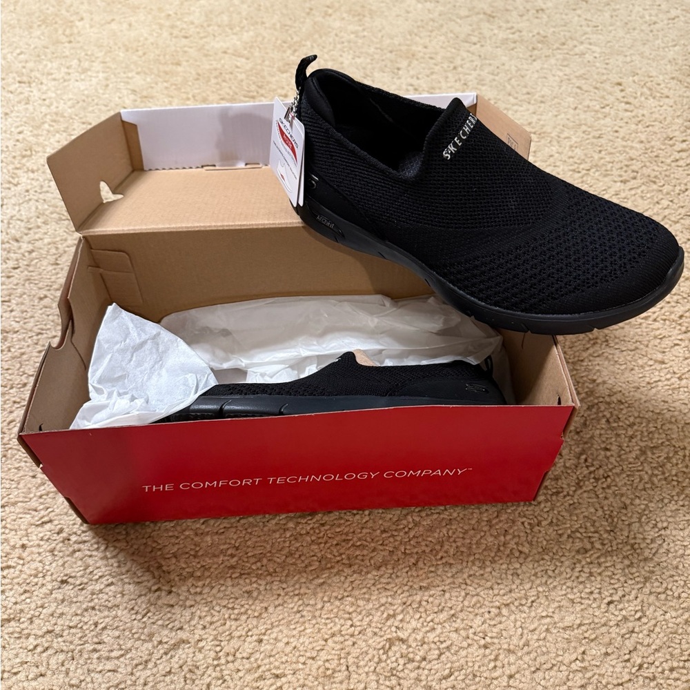*NWT* Skechers Black Slip-On Shoes